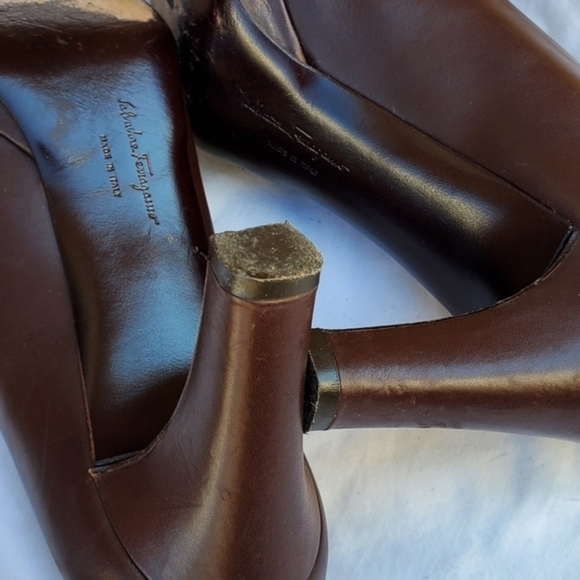 Salvatore Ferragamo fringe pumps 8 - Picture 6 of 12